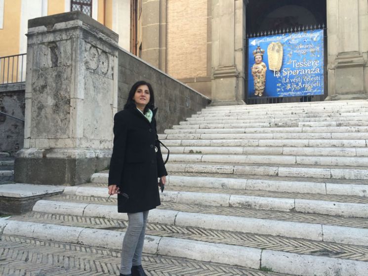 Tessere la Speranza a Roma: Le Vesti celesti in Arcoeli